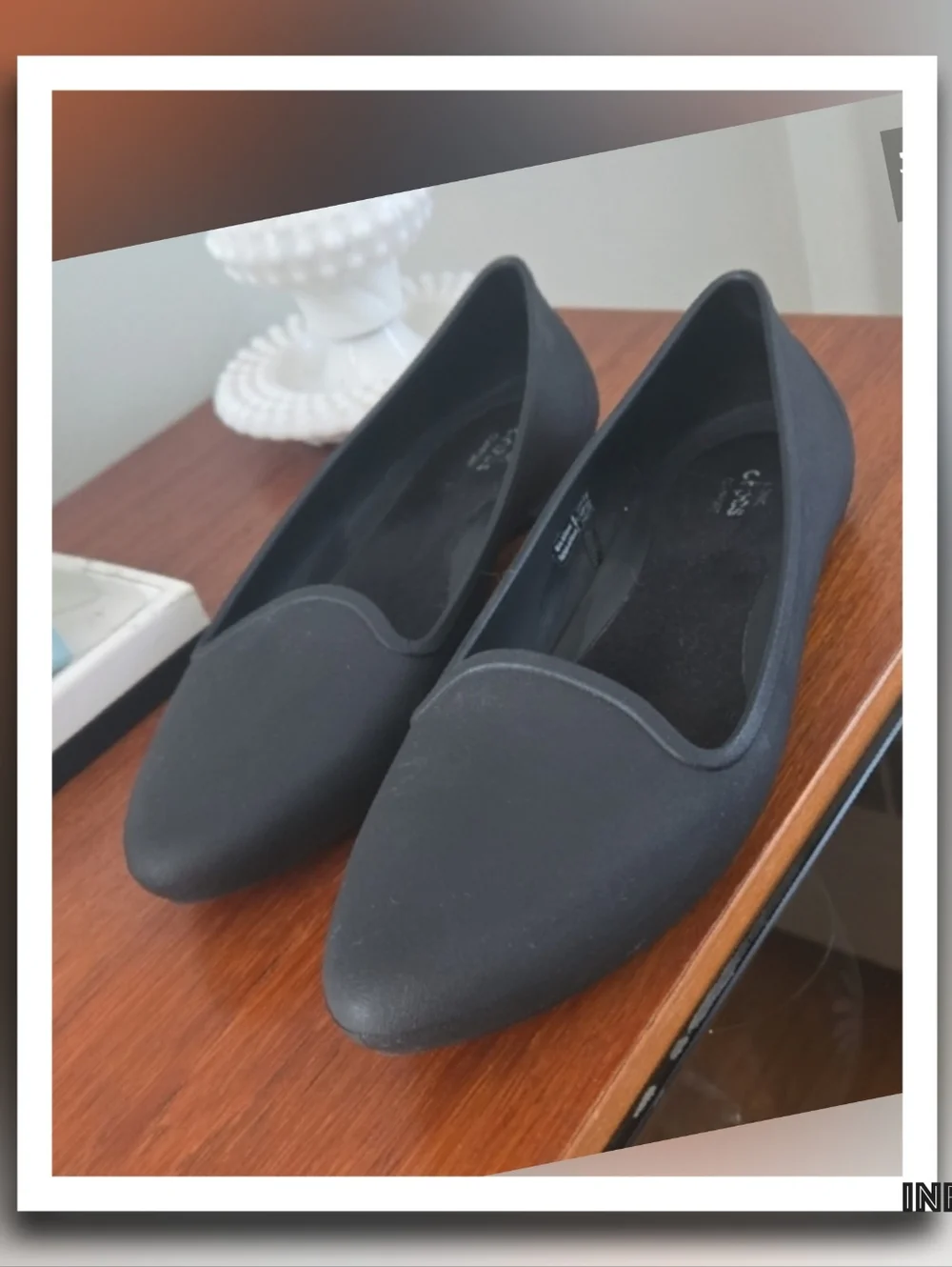 CROCS Women's Black Pointed Toe Flats
